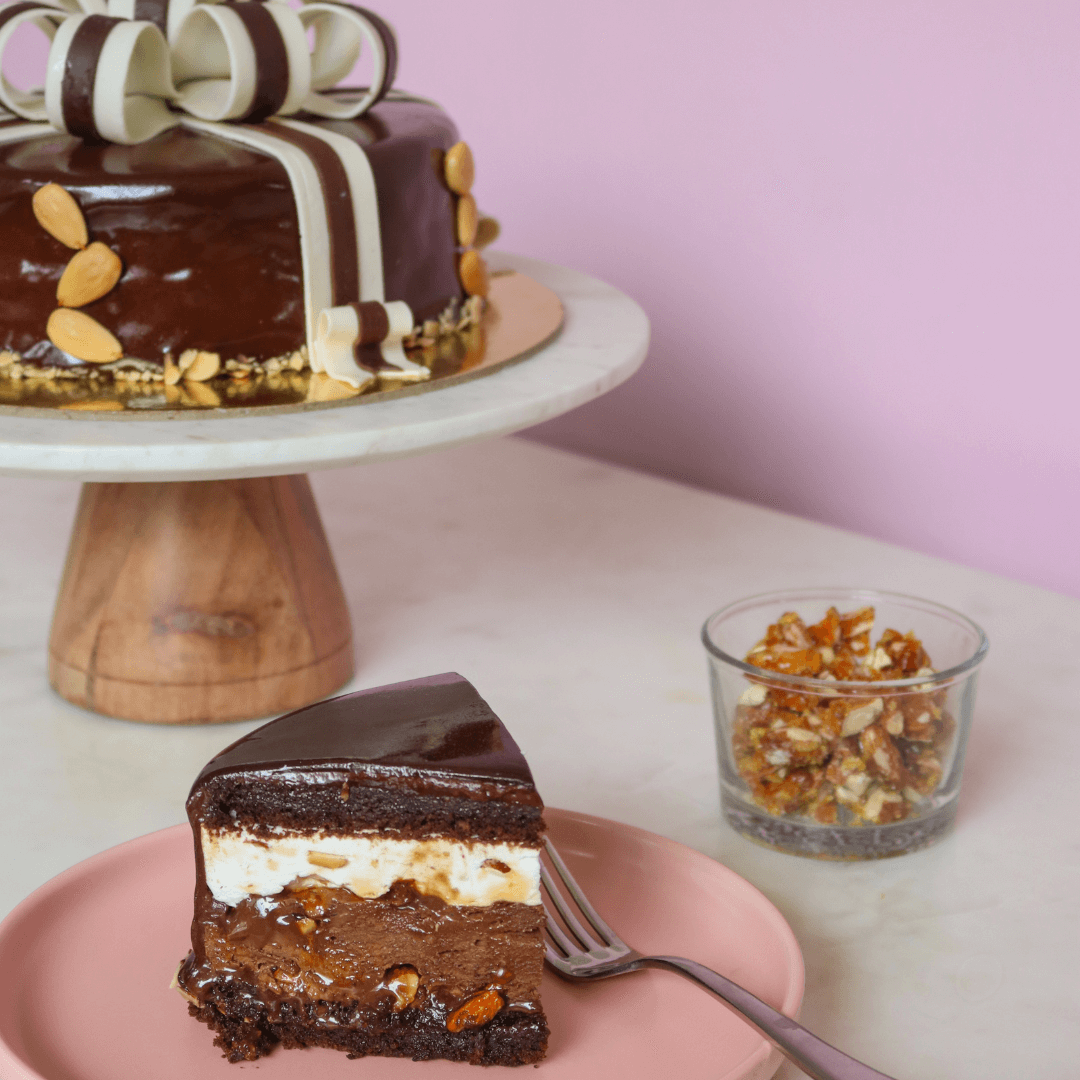 Caramel-Almond-Ice-Cream-Cake